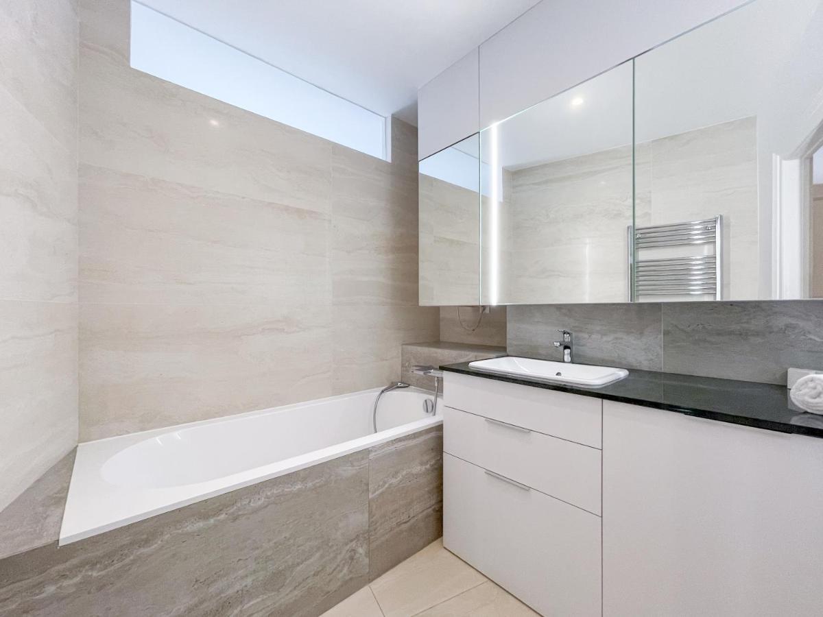 Elysian Apartment Bratislava Ngoại thất bức ảnh